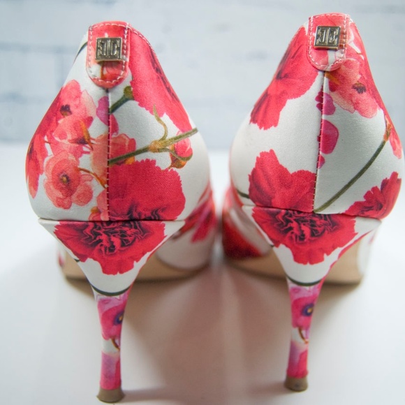 ✅Ivanka Trump Boni Fuchsia Floral High Heels - Picture 6 of 11